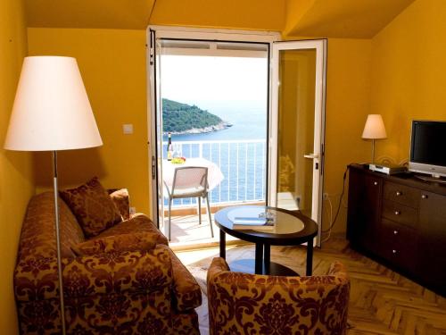 Apartments Sipa - Premium One Bedroom Apartment with Balcony and Sea View Apartman E