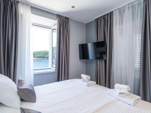 Apartments Villa Royale - Premium One Bedroom Apartment with Sea View