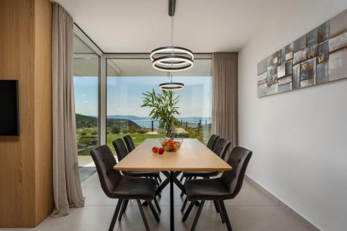 Premium apartment Sunshine with a sea view