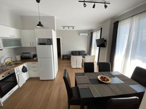 Ydrea Piraeus port apartment