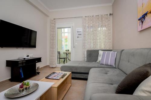 Chris Central Apartment