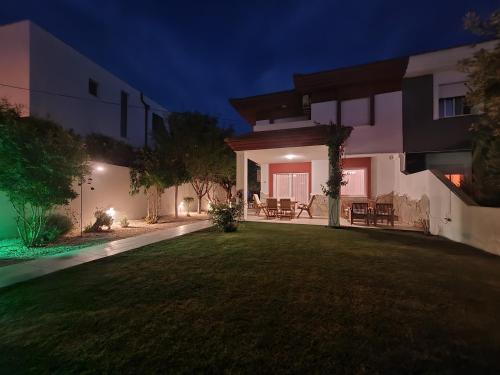 Photo de la galerie de l'établissement Limon Çiçeği Alaçatı - Serkan's Villa, à Ilıca