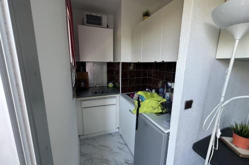 Beautiful renovated T2 - close to the beach