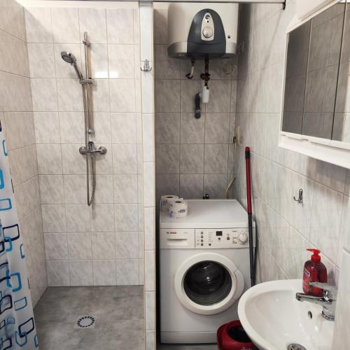 Ein Badezimmer in der Unterkunft Lucky Hostel