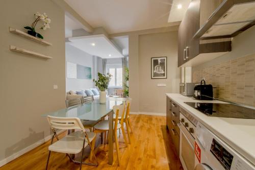 Excelente piso de 3 habitaciones en La Latina-Centro