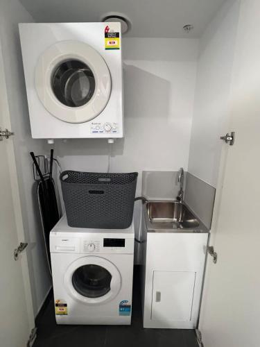 Φωτογραφία από το άλμπουμ του Central CBD - parking - sleeps 4 στην Καμπέρα