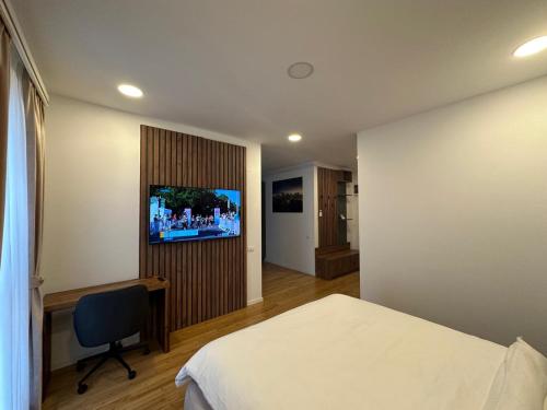 Televisyen dan/atau pusat hiburan di Pitesti Residence