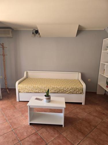 Μεζονέτα AIKATERINI N 14