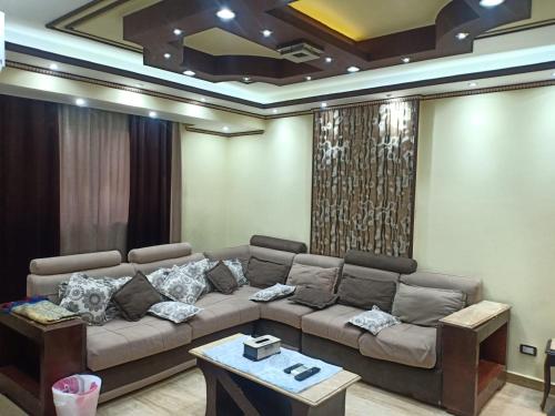 family& friends maadi apartment