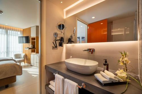 Koupelna v ubytování ERK Hotel