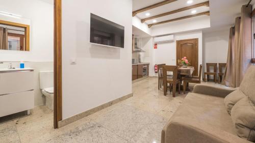 Alcana Suites by Toledo AP
