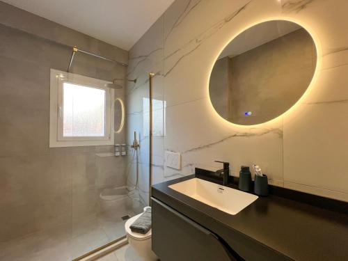 NEW! Stylish Apartment Koukaki Beautiful Balcony