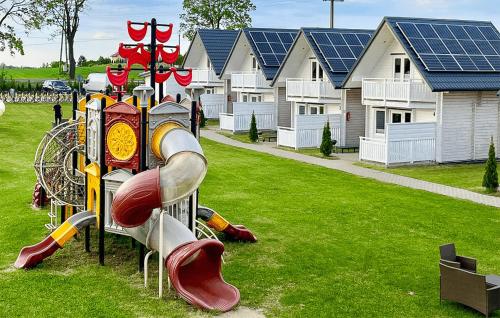 Amazing Home In Sarbinowo With Wifi