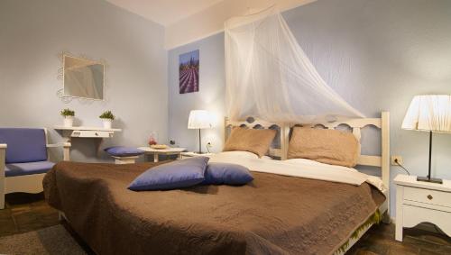 Gallery image of Greek House Hotel in Neos Marmaras