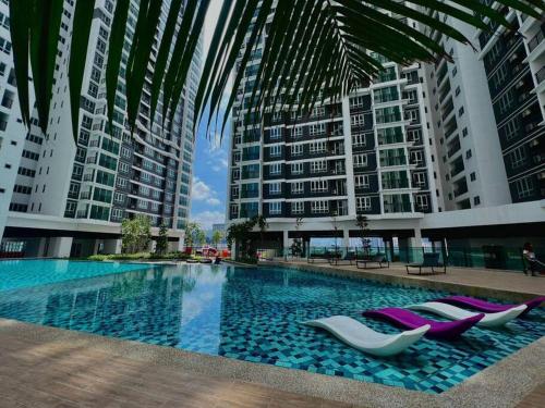 Bazén v ubytovaní Setapak KL Apt 3 Room 8 pax alebo v jeho blízkosti