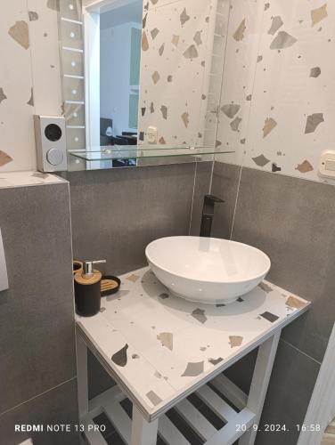 Zagreb, Jarun studio apartman Eva