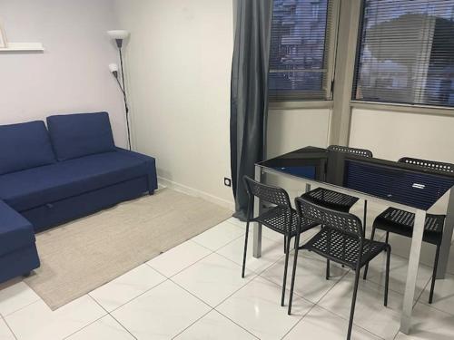 Superbe Appartement avec terrasse 2 chambres, 4 à 5 couchages piscine, à deux pas des plages et de la Croisette