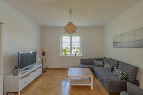TV a/nebo společenská místnost v ubytování Ferienwohnung Forker