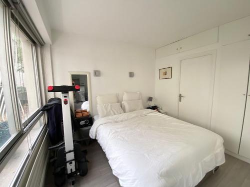 Photo de la galerie de l'établissement Eiffel Tower - Cosy Flat, à Paris