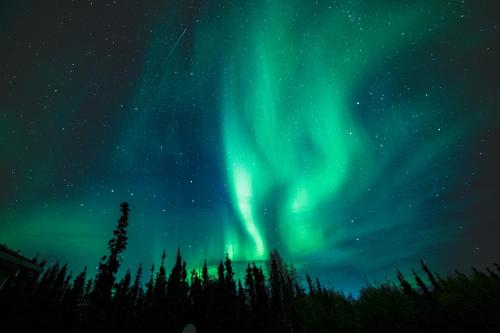 an image of the northern lights in the sky at Aurora Viewing Deck and Peaceful Retreat in Fairbanks