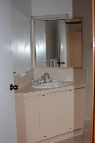Un baño de Bega Downs Motor Inn