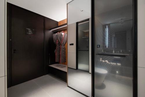 Ένα μπάνιο στο Intercity Shanghai Xujiahui - Free Minibar and near Yishan Road Metro Station
