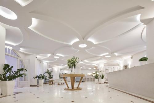 Fotografie z fotogalerie ubytování Santorini Palace ve Fiře