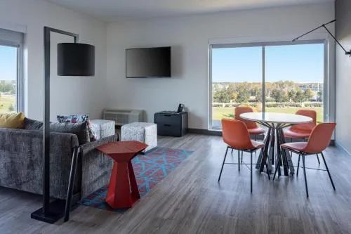 Aloft by Marriott Orlando Lake Nona photo 6