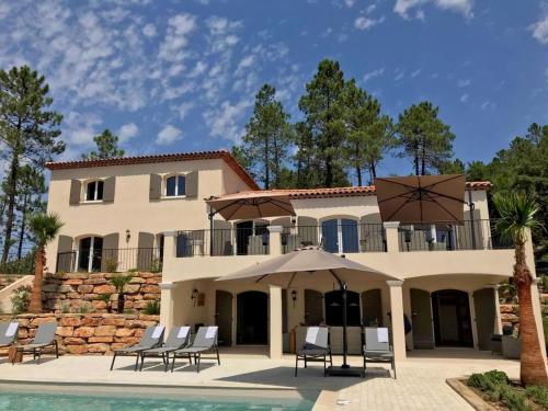 Holiday Home in Le Plan-de-la-Tour with Pool