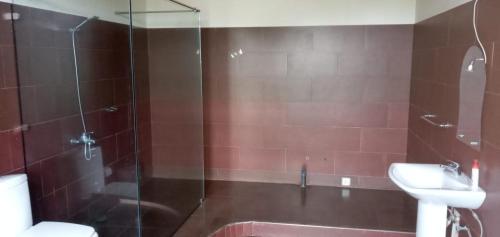 Ένα μπάνιο στο Nil Diya Villa