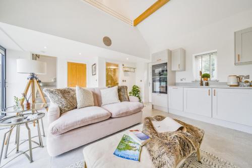 Köök või kööginurk majutusasutuses Brand New Listing - The Honey Pot in Stanton