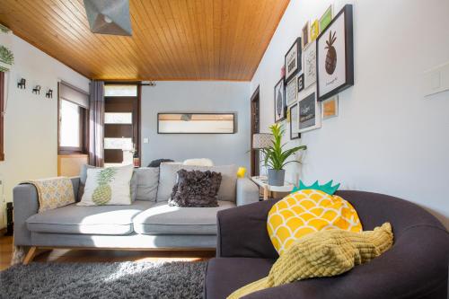 Mountainside Apartment with views over Morzine