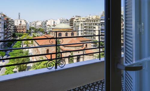 Foto Queen Apartment Thessaloniki by Luxlikehome 1