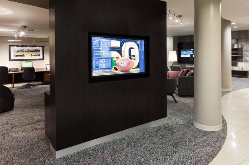 Courtyard by Marriott Miami at Dolphin Mall photo 36