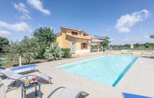 Πισίνα στο ή κοντά στο Awesome Home In Modica With Wifi