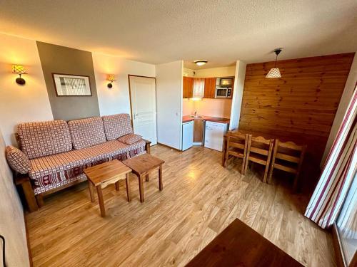 T3 6 personnes pied des piste, balcon 2 chambre separe a la semaine samedi au samedi