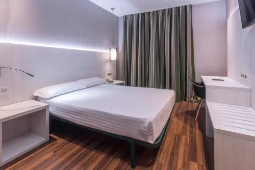 Hostal Operaramblas photo 19