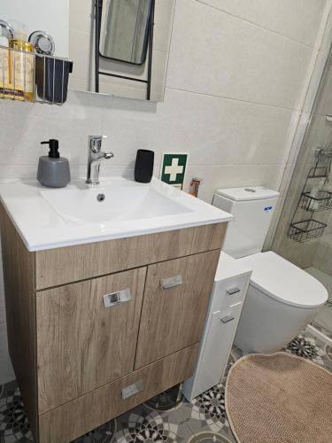 Ένα μπάνιο στο Cantinho da paz Peacefull Haven