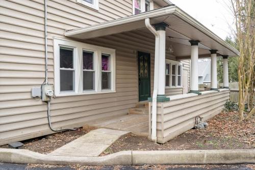 Φωτογραφία από το άλμπουμ του Cozy Condo in Media with Free Parking σε Chester Heights
