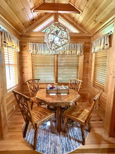 Briar Brook - Private Smoky Mountain Luxury Log Home with 2 Fireplaces, Hot Tub & Community Pool photo 20