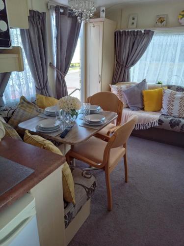Χώρος καθιστικού στο Sunvalley caravan park
