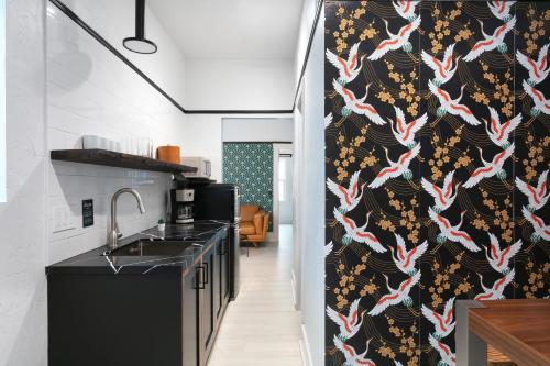 Gallery image of 417 Market St 2BR in San Diego