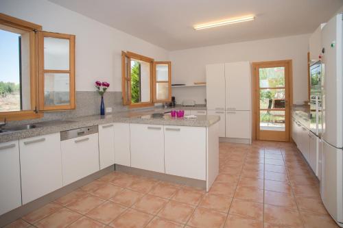 Kuchyň nebo kuchyňský kout v ubytování Finca Romana