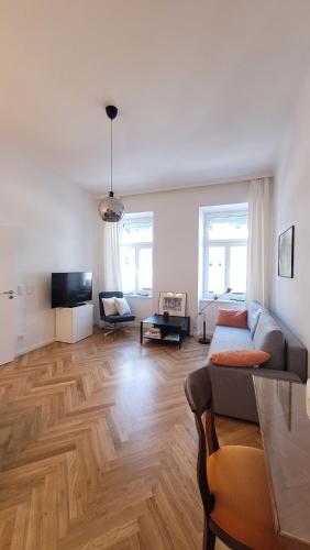 Margarets Apartment