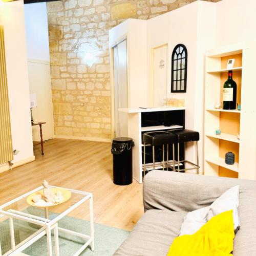 Photo de la galerie de l'établissement T2 vue panoramique hyper centre, à Bordeaux