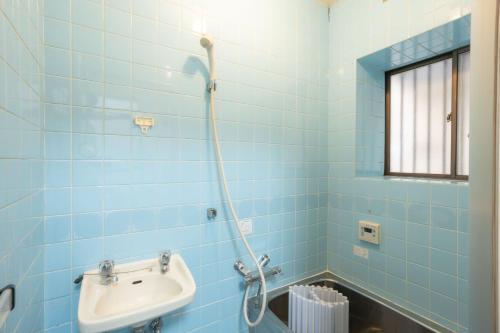 Kamitagata House in Nakano Sleeps 7Just Steps from Araiyakushi-Mae Station