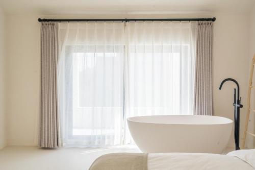 Gallery image of Chongming Mishu Private Soup Resort Hotel in Jibangzhen