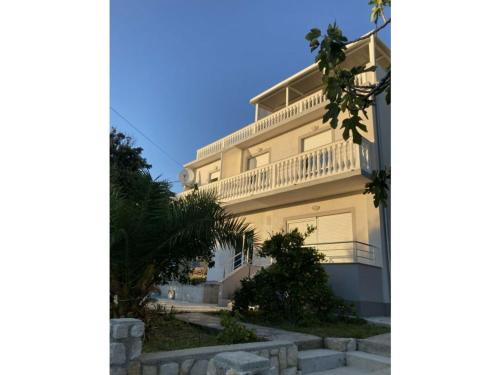 Holiday apartment Petra & Lucija