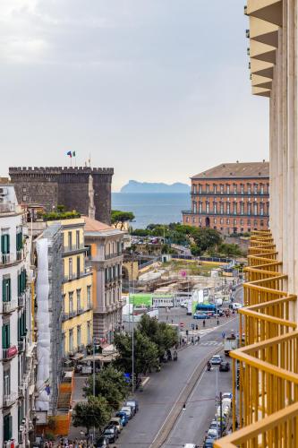 At Twenty-One - New Apt EXCLUSIVE PANORAMIC Views!