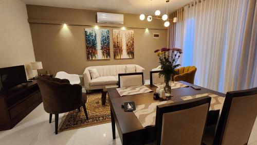 Ruang duduk di Group 47 Living